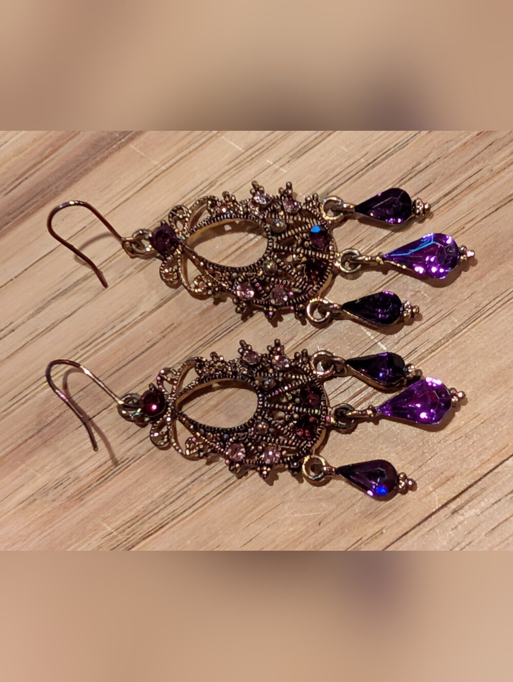 Source Unknown Purple Crystal Filigree Dangle Earrings